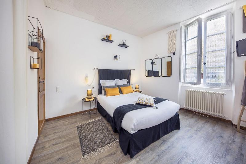 L'Instant Sevigne Otel Grignan Dış mekan fotoğraf
