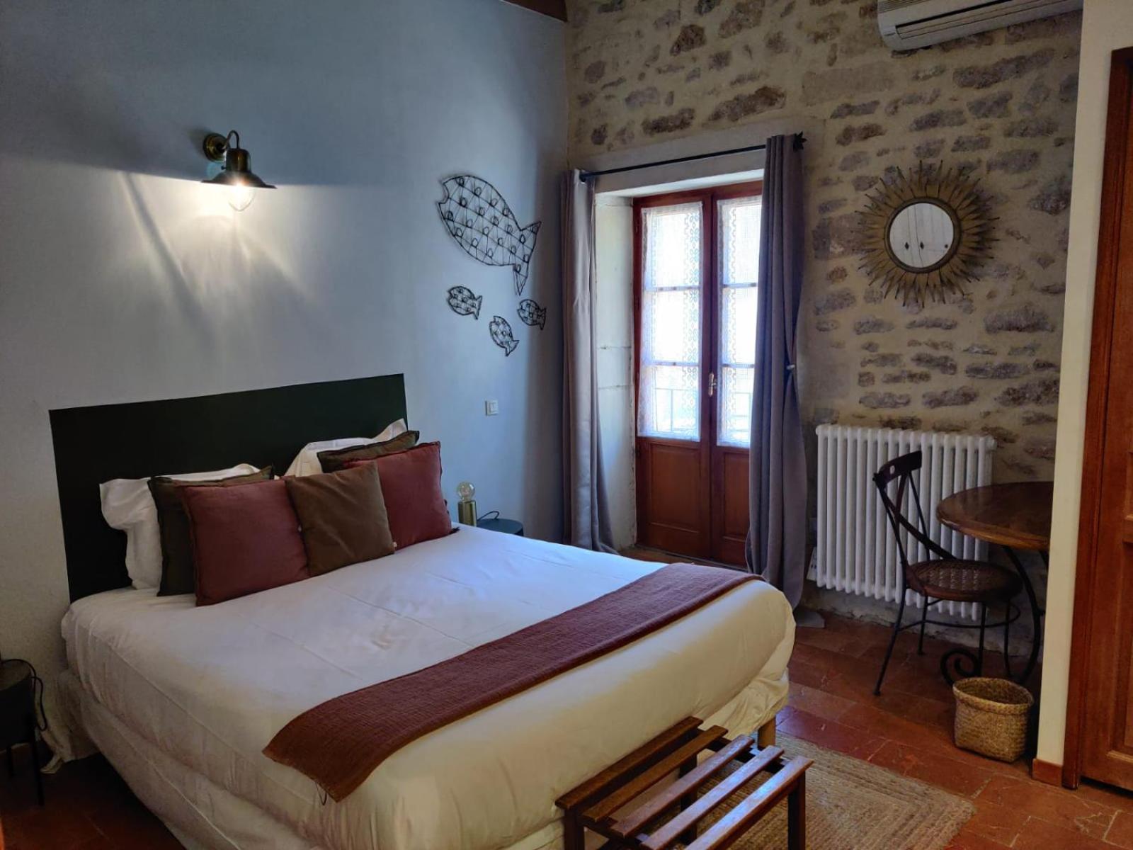 L'Instant Sevigne Otel Grignan Dış mekan fotoğraf