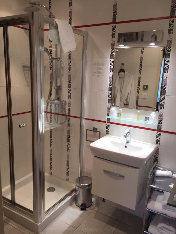 L'Instant Sevigne Otel Grignan Dış mekan fotoğraf